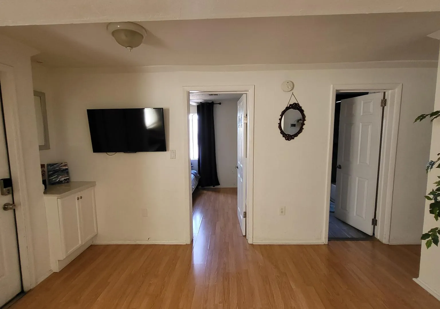 2 bed, 900 sqft, $1,499 — Photo 3