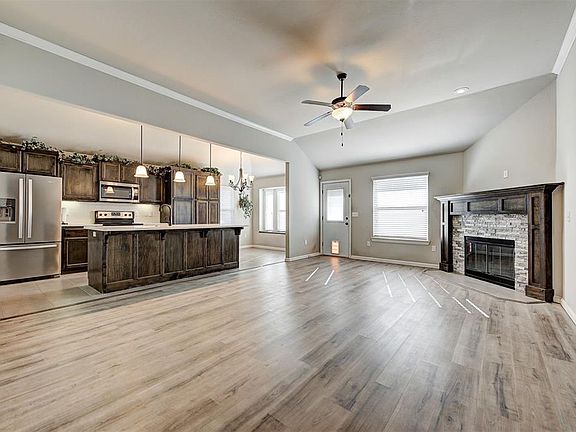 5th image of 9024 SW 48th Ter