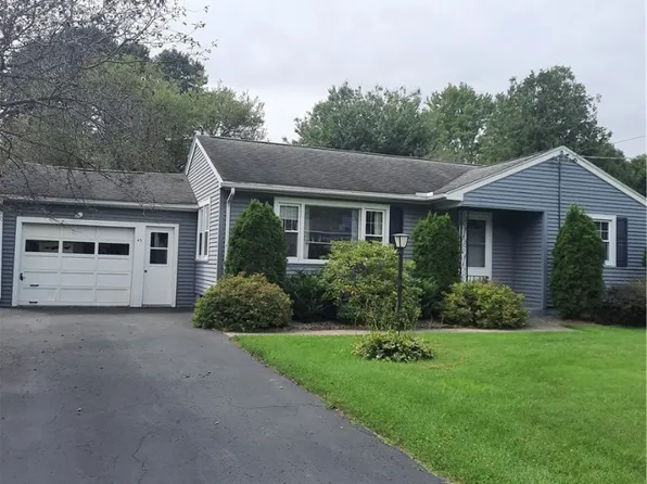 63 W 6th St, Oneida, NY 13421