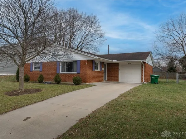 4548 Green Meadows Dr, Enon, OH 45323