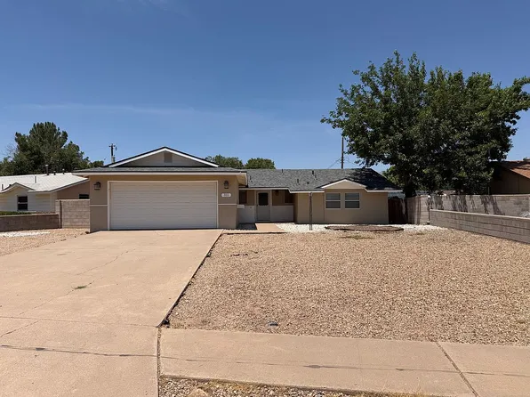 311 Twin Diamond Rd, Roswell, NM 88201
