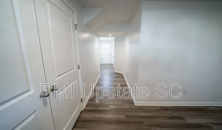 226 Coldwater Creek Ct — Photo 3