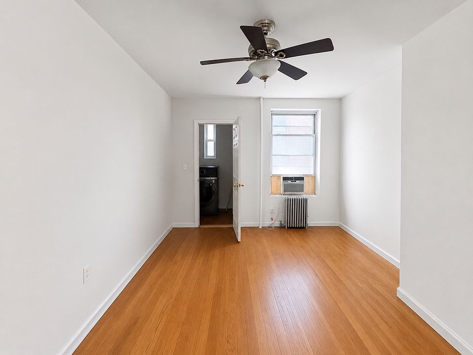 2nd image of 141 N 8th St APT 2R