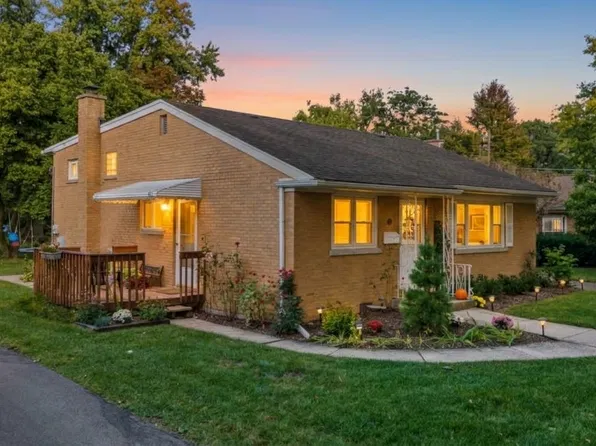 834 Beach Ave, La Grange Park, IL 60526