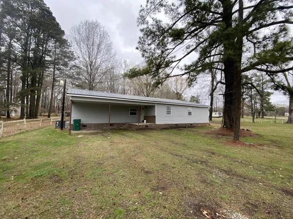 1303 W Islands Rd, Williamston, NC 27892