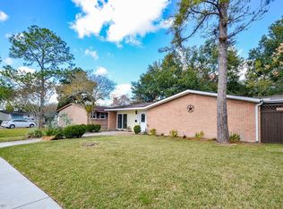 6714 Sharpview Dr, Houston, TX 77074