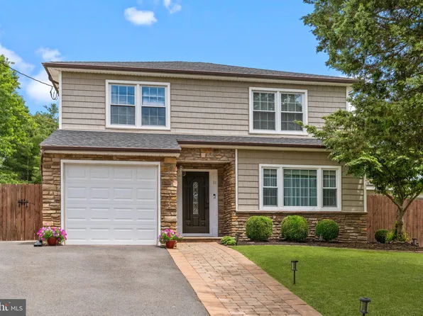74 Bunker Hill Rd, Lawrence Township, NJ 08648