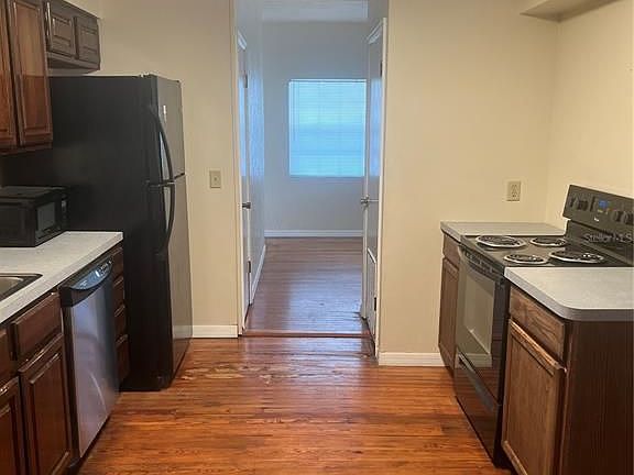 5th image of 119 N Orange Ave APT A