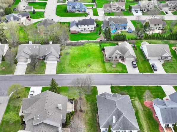 6359 KINGSVIEW DRIVE #Lt18, Mount Pleasant, WI 53406