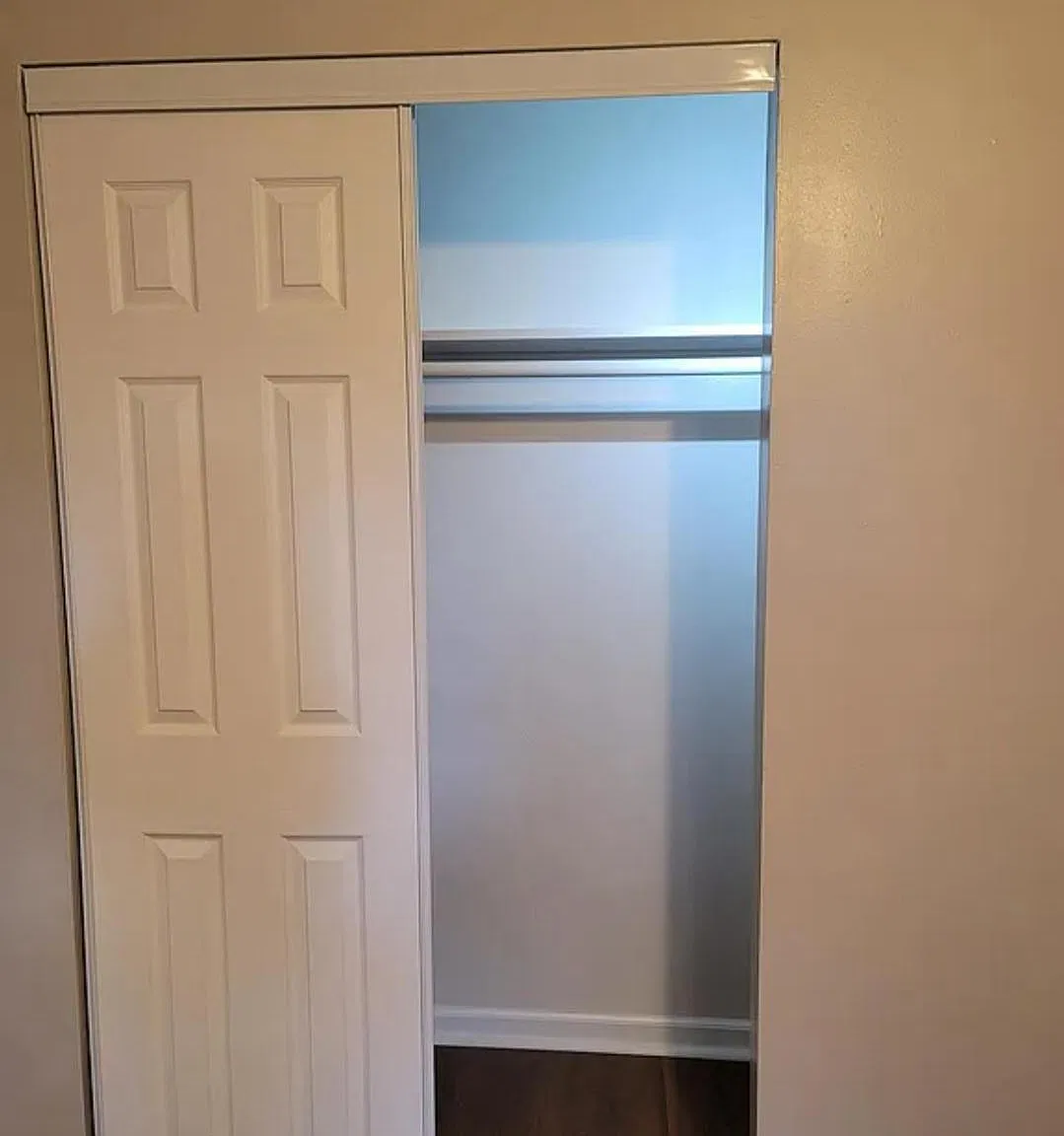 2 bed, 700 sqft, $950 — Photo 2