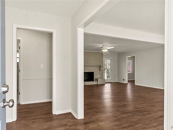 3rd image of 5012 3rd Ave
