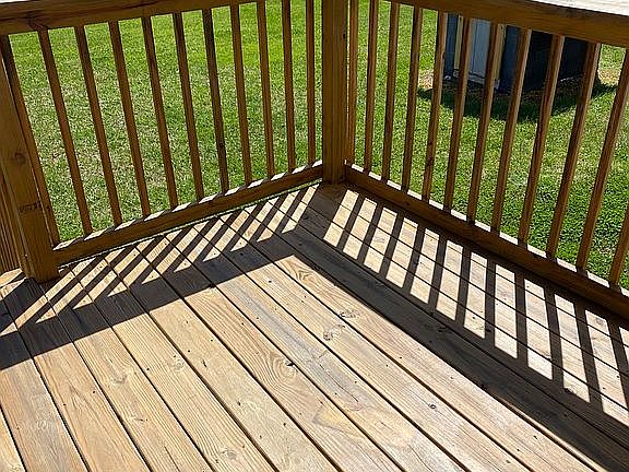 Deck off of Garage