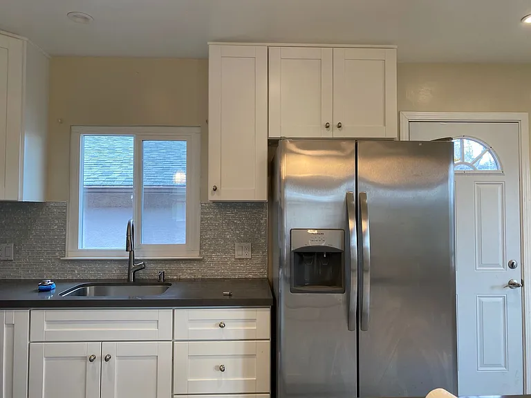 619 Poirier St — Photo 14
