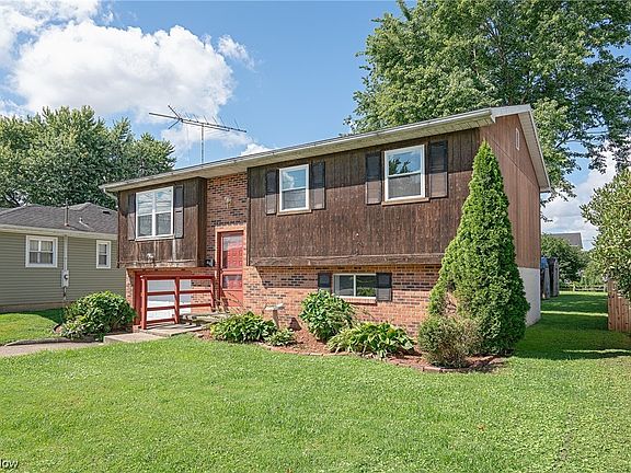 3rd image of 610 Henderson Ave