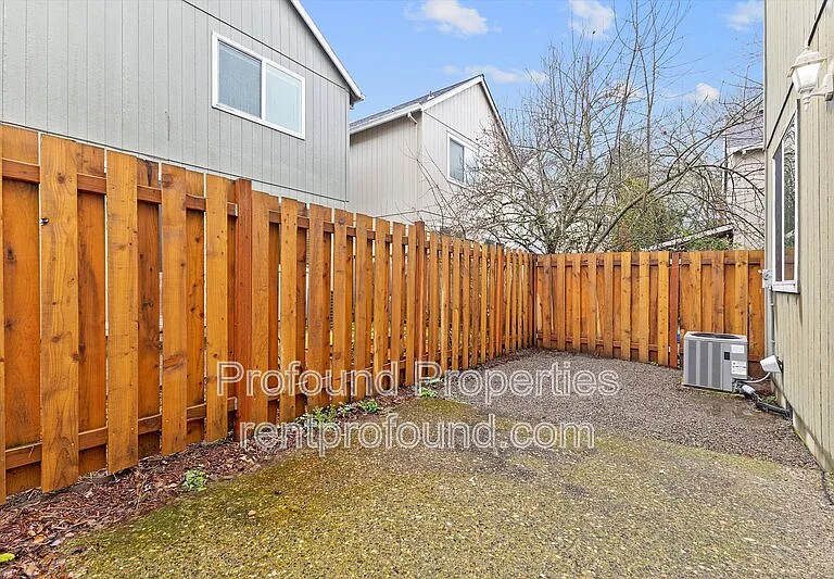 17634 SW September Ln — Photo 32