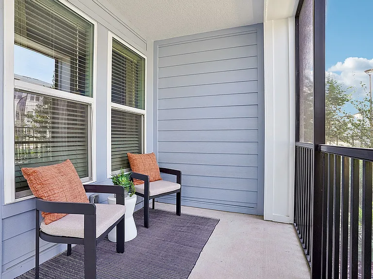 35-web-or-mls-4555 Grv Spgs Cir-Unit 107-S1605-035