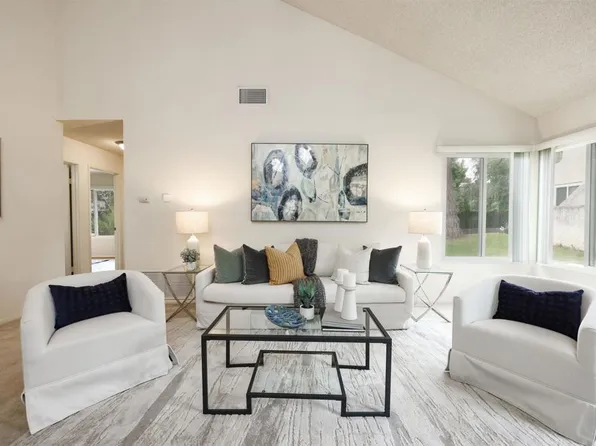 1315 Hawk Ln, El Cajon, CA 92020