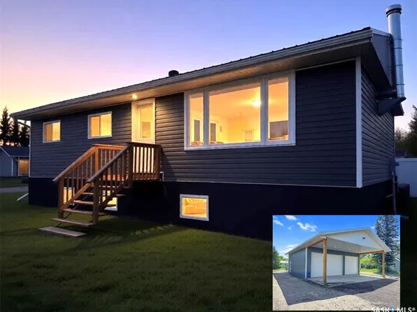 210 1st Street W, Meath Park, SK S0J 1T0