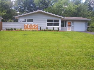 7852 Juniper Dr, Prairie Village, KS 66208