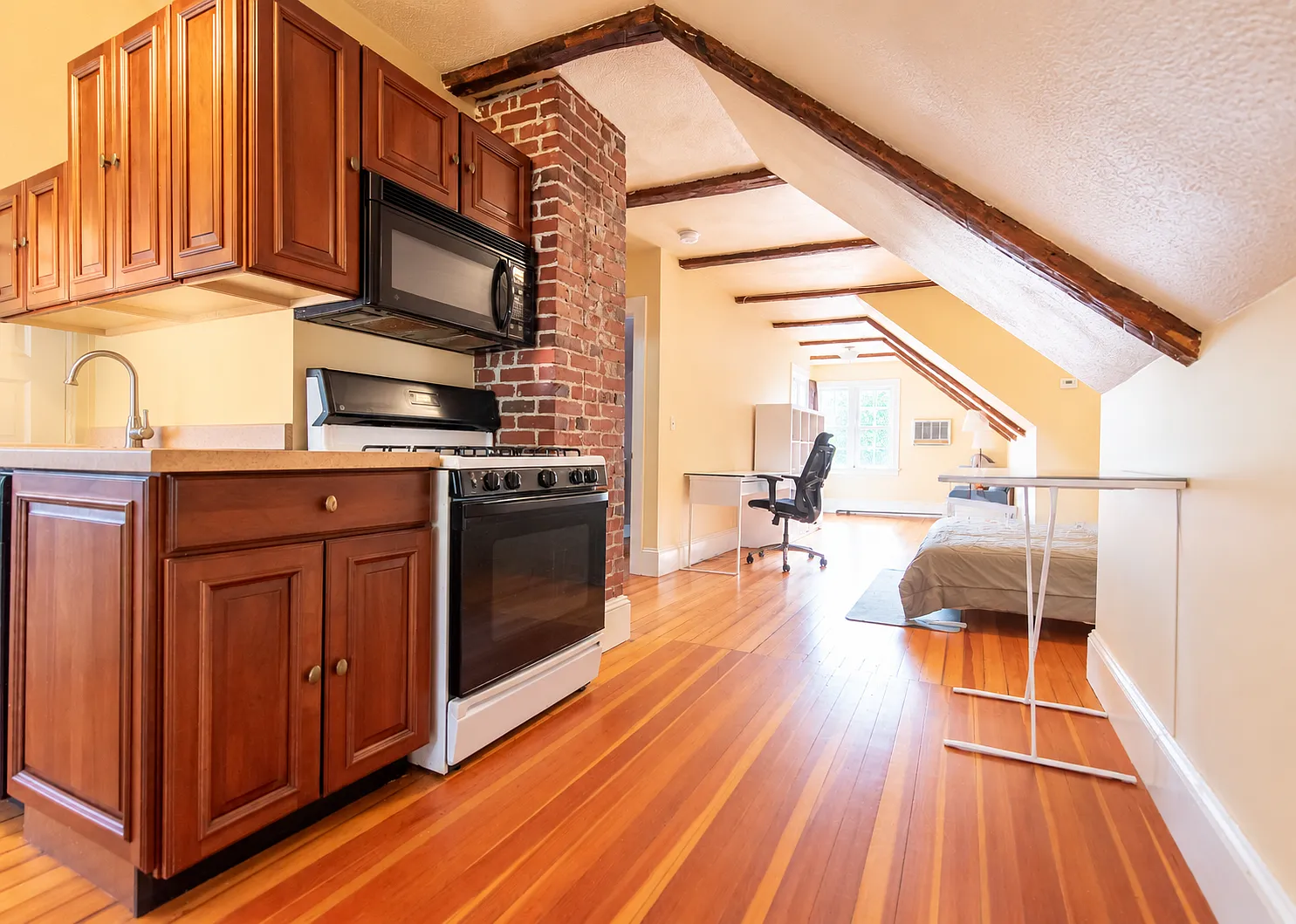 117 Elmgrove Ave — Photo 4