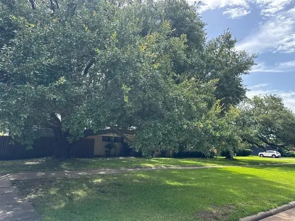 1701 Captain Shreve Dr, Shreveport, LA 71105