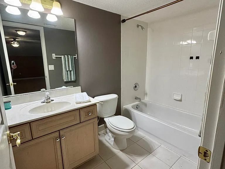11827 Crusselle Dr — Photo 19
