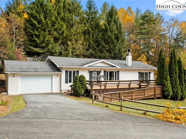 138 Old Stable Lane, Blowing Rock, NC 28605