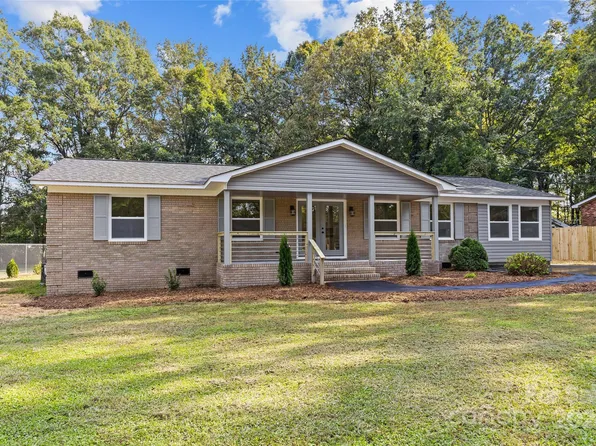 200 Anne St, Matthews, NC 28105