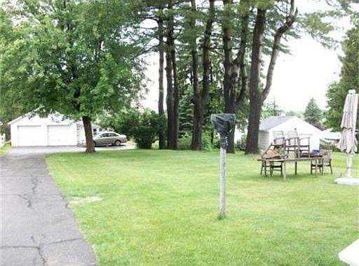 2nd image of 78 Bonneville Ave #1