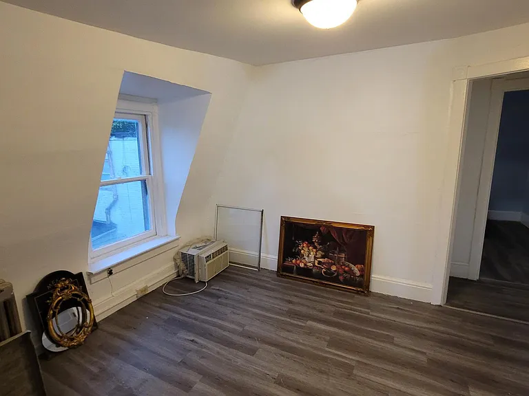 324 Spring St #3 — Photo 19