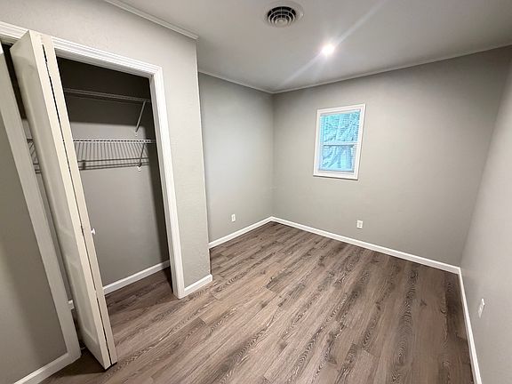 4th image of 408 W Centennial Ave #B