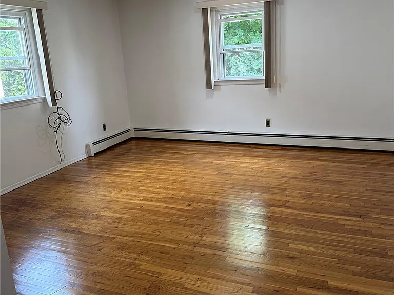 212 Orchard St — Photo 4