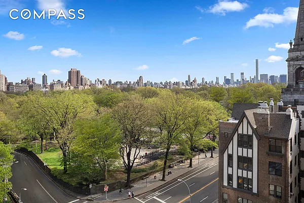 Sold by Compass | media 10