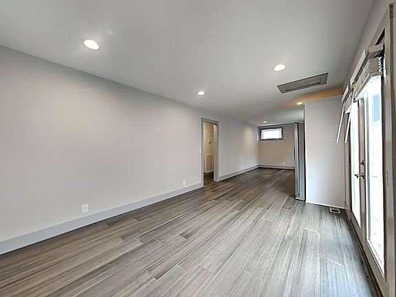 4th image of 3225 Cynthia Ln Unit B