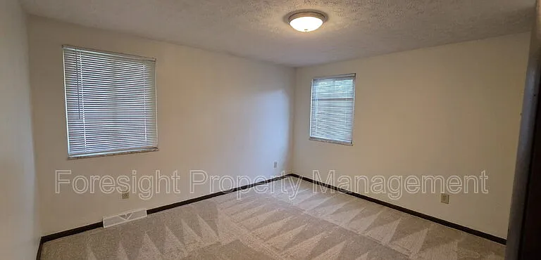 53 Carriage Dr — Photo 22