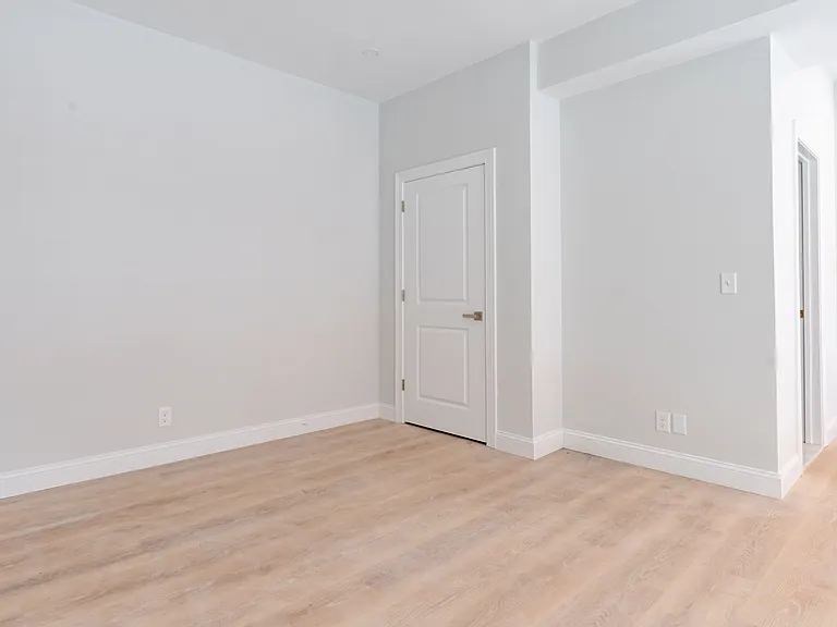 146 Main St #101 — Photo 12