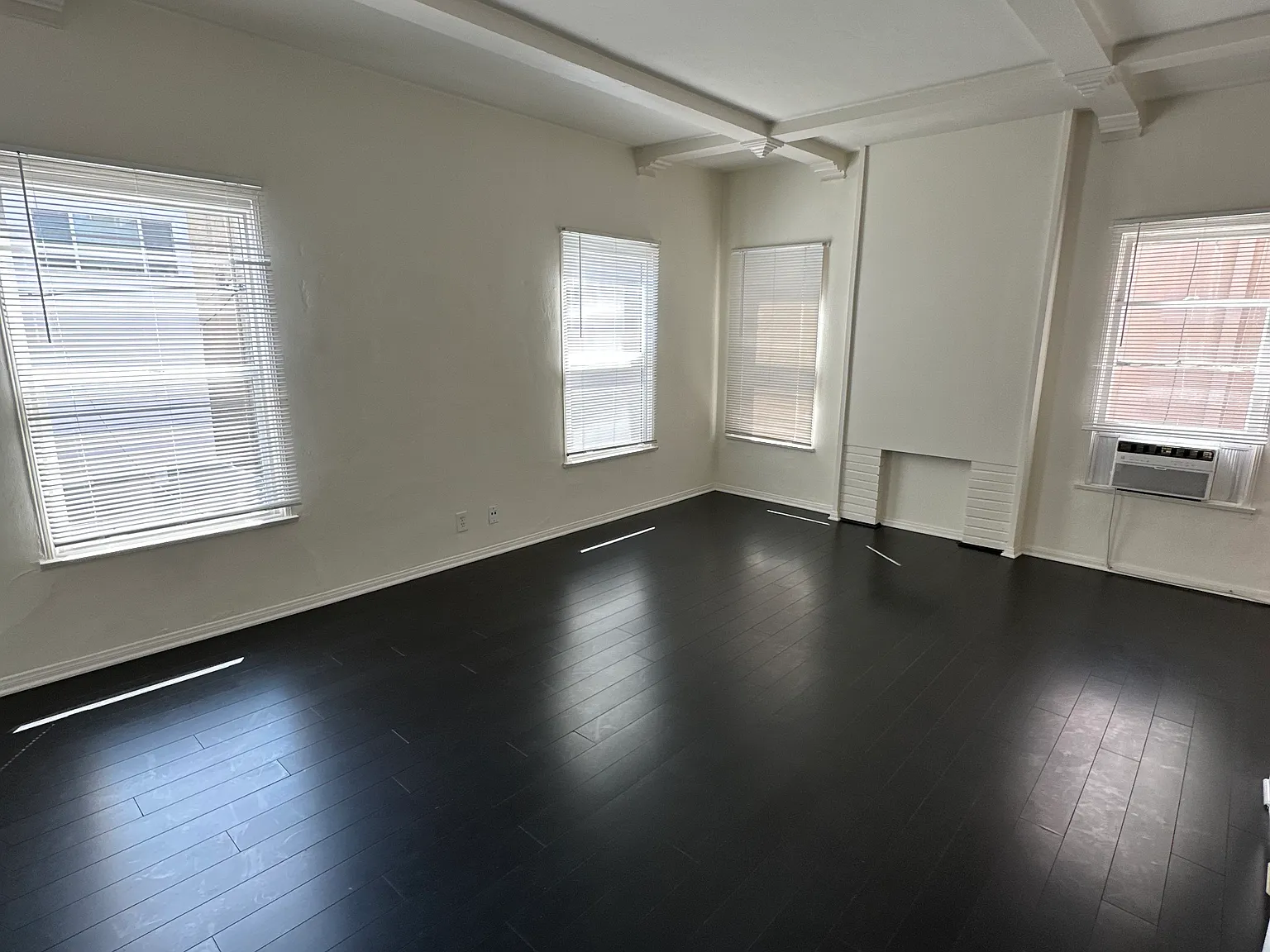 152 S Maple Dr — Photo 4