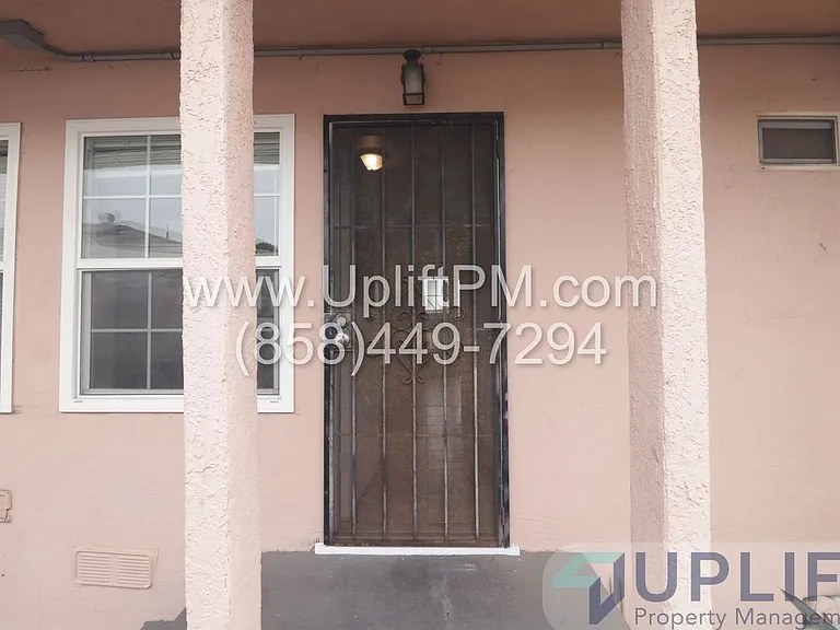 4833 Castle Ave — Photo 34