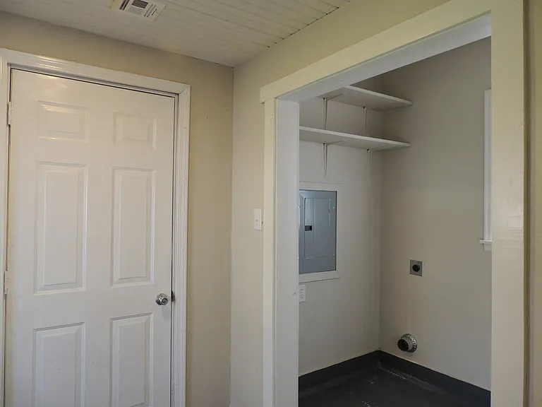 5312 W 11th Pl — Photo 10