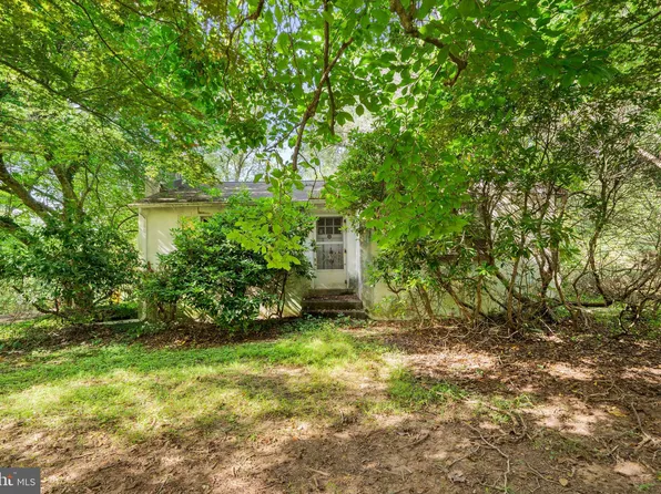 10 Sauerman Rd, Doylestown, PA 18901