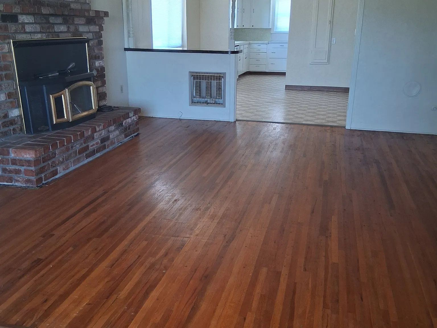 3 bed, 1728 sqft, $2,395 — Photo 4