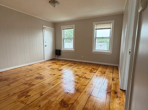 2 Sudbury Ct, Maynard, MA