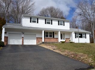 13 Burlington Ln, East Brunswick, NJ 08816