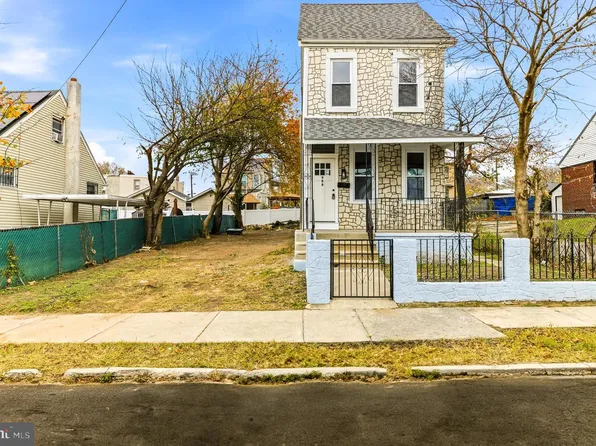908 N 24th St, Camden, NJ 08105