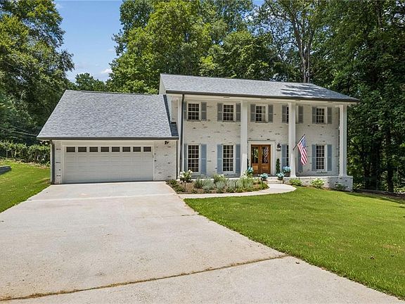 2nd image of 2034 Starfire Dr NE