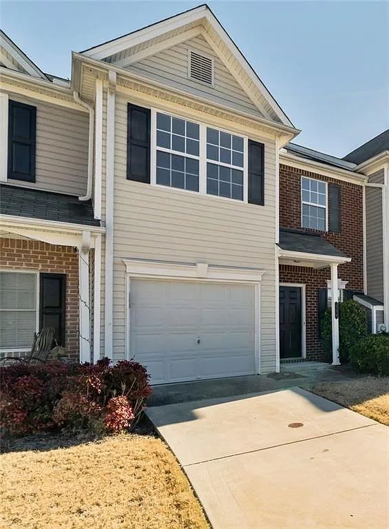 3 bed, 1639 sqft, $2,100 — Photo 3