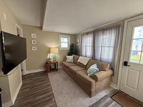 1 bed, $2,500 — Photo 1