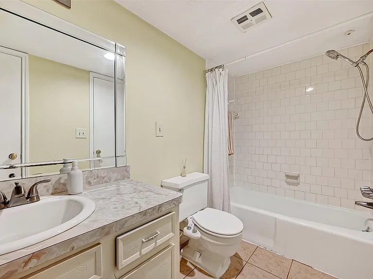 6470 Bayou Glen Rd #6470 — Photo 15