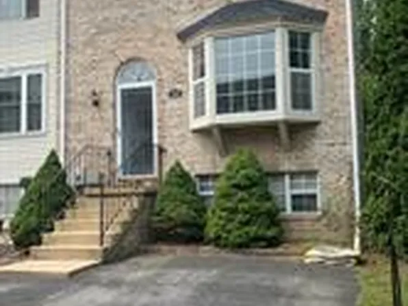 109 Edward Lee Ct, Newark, DE 19713