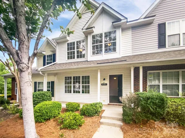 3107 Falling Rock Ct, Charlotte, NC 28213